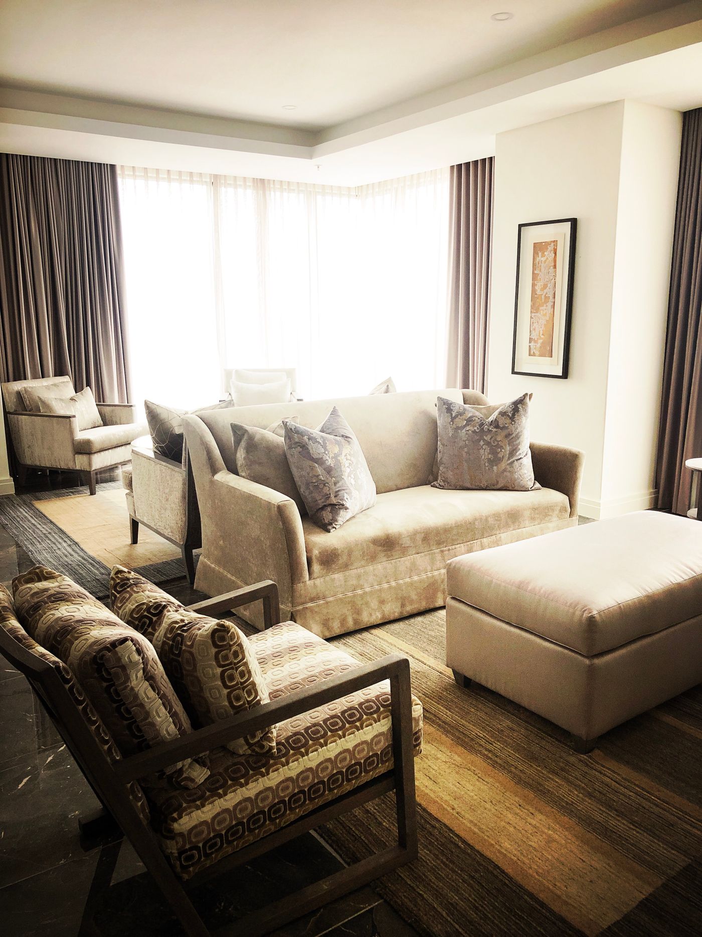 The hero photograph from Atelier, a template for a interior designer